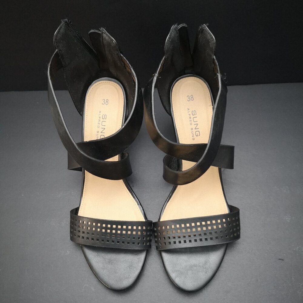 Sung Alfred Sung Ladies Size 38 (7.5 US) Black Faux Leather Heeled Sandals